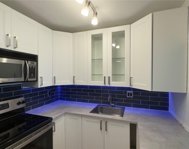 251 S Cypress Road - Photo Thumbnail 25