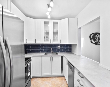 251 S Cypress Road - Photo Thumbnail 28