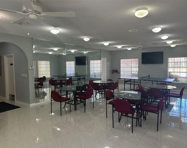 251 S Cypress Road - Photo Thumbnail 12
