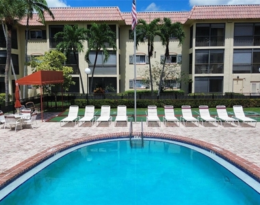 251 S Cypress Road - Photo Thumbnail 13