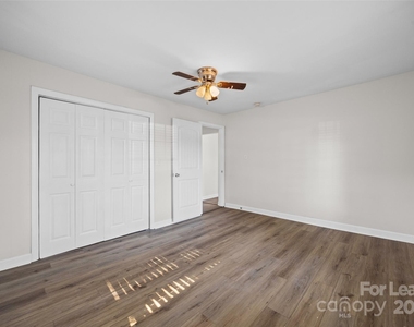 807 N Morris Street - Photo Thumbnail 15