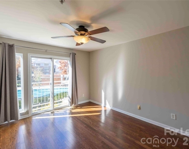 3953 Picasso Court - Photo Thumbnail 2