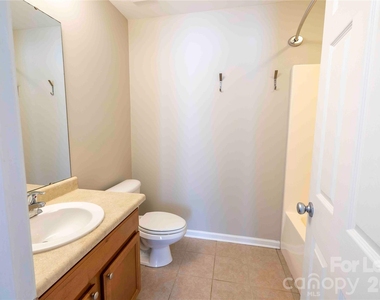 3953 Picasso Court - Photo Thumbnail 14
