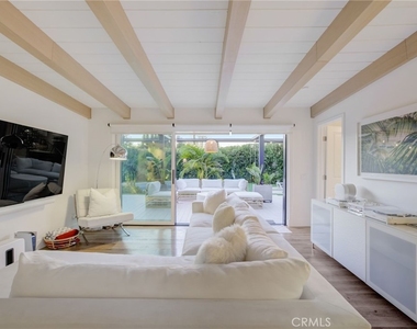 8161 Encino Avenue - Photo Thumbnail 24