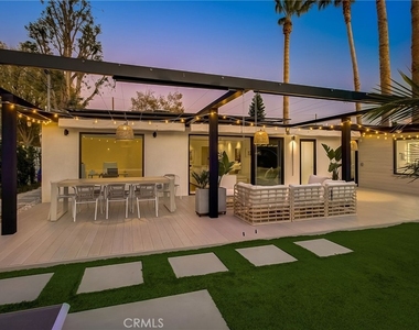 8161 Encino Avenue - Photo Thumbnail 12