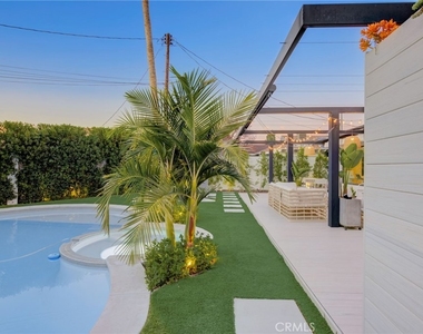 8161 Encino Avenue - Photo Thumbnail 60