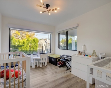 8161 Encino Avenue - Photo Thumbnail 38
