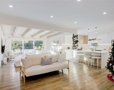 8161 Encino Avenue - Photo Thumbnail 27