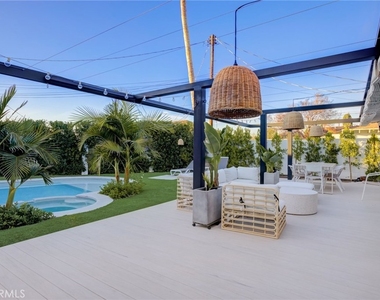 8161 Encino Avenue - Photo Thumbnail 54