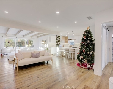 8161 Encino Avenue - Photo Thumbnail 32