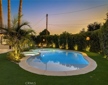 8161 Encino Avenue - Photo Thumbnail 14