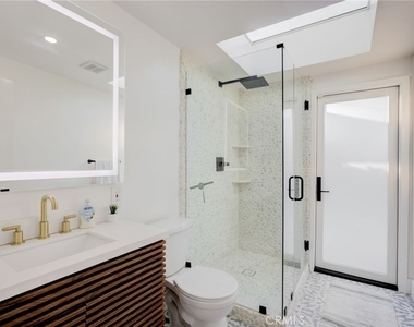 8161 Encino Avenue - Photo Thumbnail 44