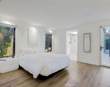 8161 Encino Avenue - Photo Thumbnail 52