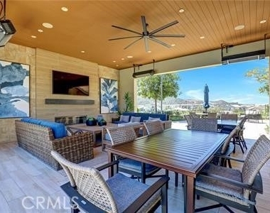 896 Sunrise Road - Photo Thumbnail 40