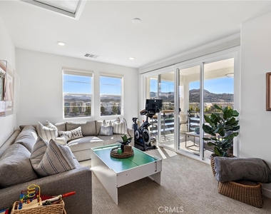 896 Sunrise Road - Photo Thumbnail 32