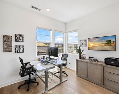 896 Sunrise Road - Photo Thumbnail 6