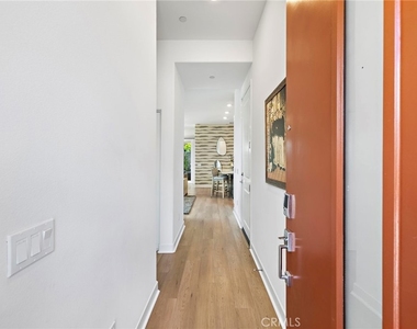 896 Sunrise Road - Photo Thumbnail 5