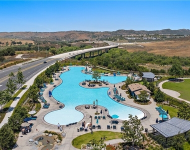 896 Sunrise Road - Photo Thumbnail 38
