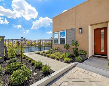896 Sunrise Road - Photo Thumbnail 3