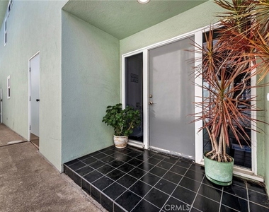 1707 W Balboa Boulevard - Photo Thumbnail 3