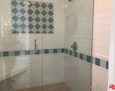 219 13th Street - Photo Thumbnail 16