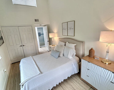 219 13th Street - Photo Thumbnail 11