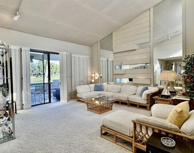 81 Marbella Drive - Photo Thumbnail 6