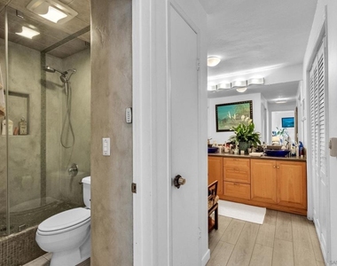 8263 Camino Del Oro - Photo Thumbnail 29