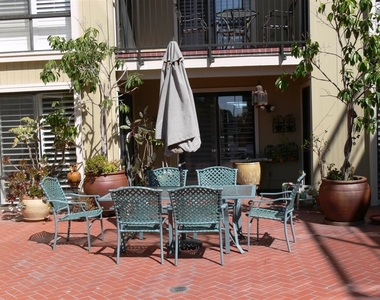 8263 Camino Del Oro - Photo Thumbnail 34