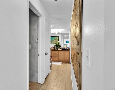 8263 Camino Del Oro - Photo Thumbnail 28