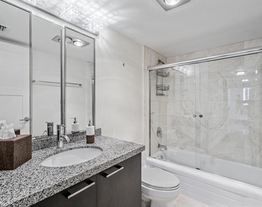 5380 N Ocean Drive - Photo Thumbnail 14
