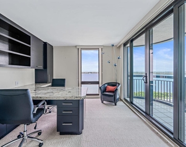 5380 N Ocean Drive - Photo Thumbnail 15