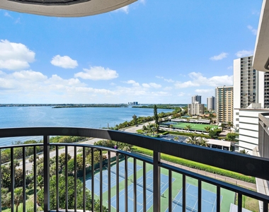5380 N Ocean Drive - Photo Thumbnail 35