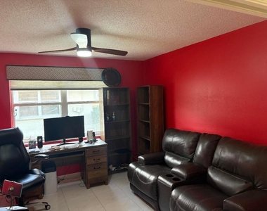 7275 Summer Tree Drive - Photo Thumbnail 16