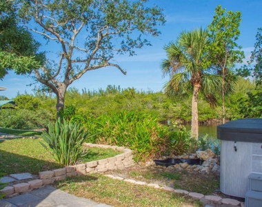 922 Jackson Way - Photo Thumbnail 27