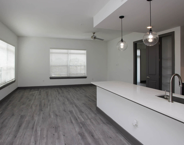 1605 Church St. - Photo Thumbnail 8