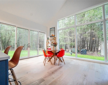 102 Rider Hollow Road - Photo Thumbnail 6