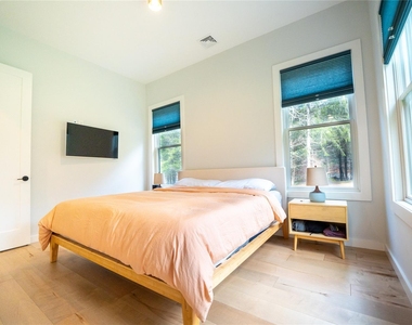 102 Rider Hollow Road - Photo Thumbnail 15