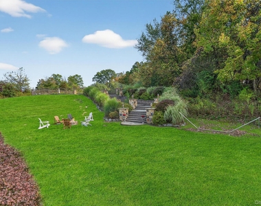 11 Dorian Way - Photo Thumbnail 35