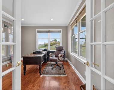 11 Dorian Way - Photo Thumbnail 8