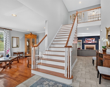 11 Dorian Way - Photo Thumbnail 4