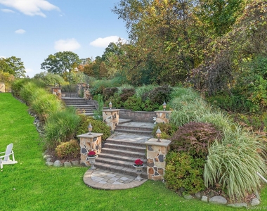 11 Dorian Way - Photo Thumbnail 37