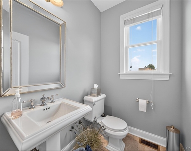 11 Dorian Way - Photo Thumbnail 7