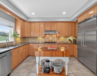 11 Dorian Way - Photo Thumbnail 15