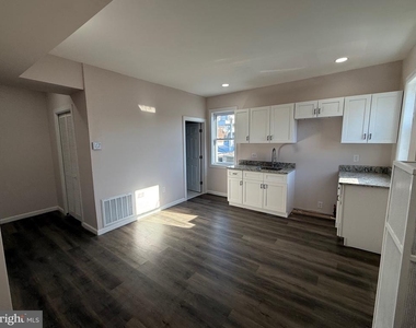2537 E Auburn Street - Photo Thumbnail 5