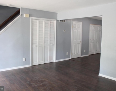 127 Higgins Drive - Photo Thumbnail 3