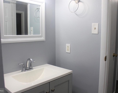 127 Higgins Drive - Photo Thumbnail 9