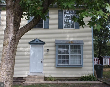 127 Higgins Drive - Photo Thumbnail 1