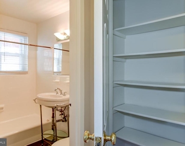 1627 Massachusetts Avenue Se - Photo Thumbnail 11