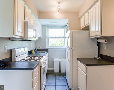 1627 Massachusetts Avenue Se - Photo Thumbnail 9